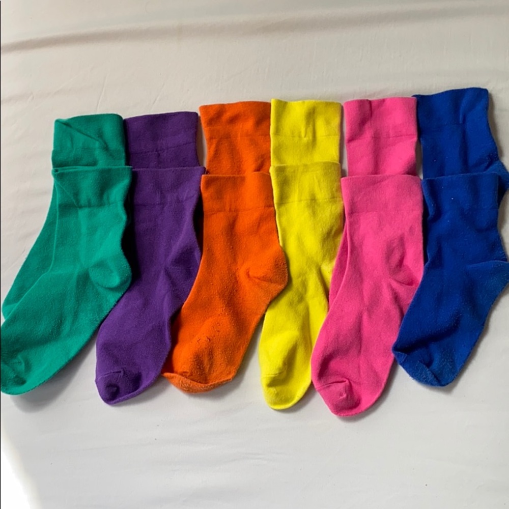 5 pairs of colorful socks